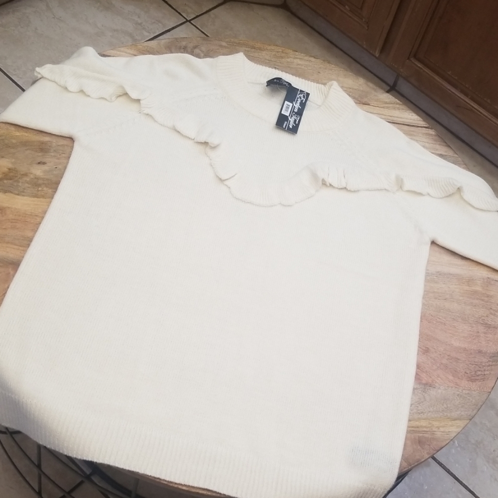 Women's sweater